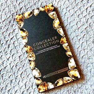 Measurable Difference 16 Color Pro Concealer Palette